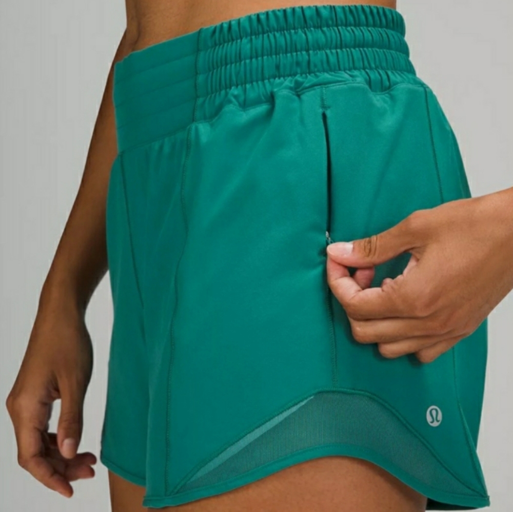 NWOT Lululemon Hotty Hot Shorts 4" Size 4 Tall - Teal Lagoon